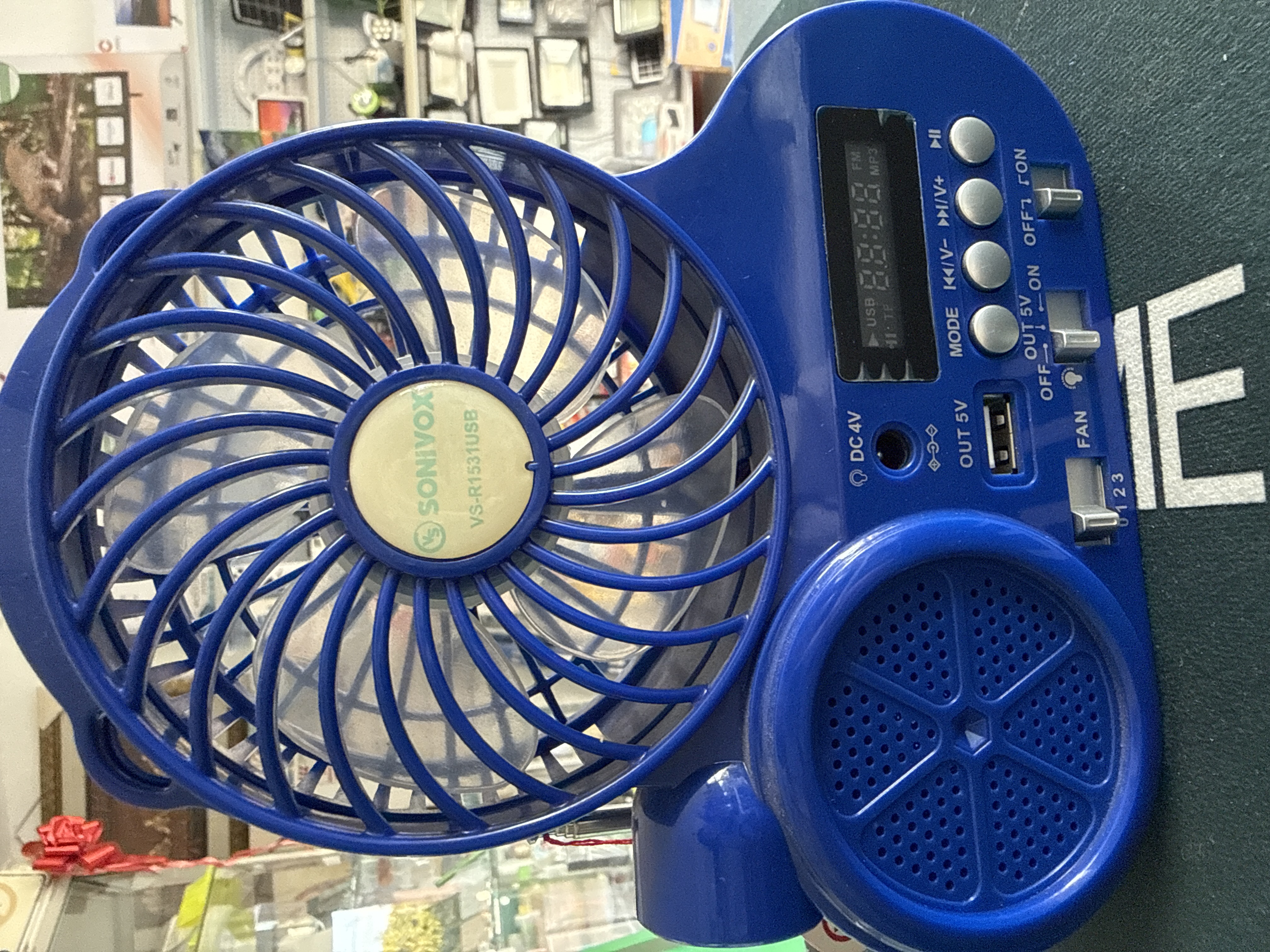 Parlante con Ventilador y Linterna Sonivox